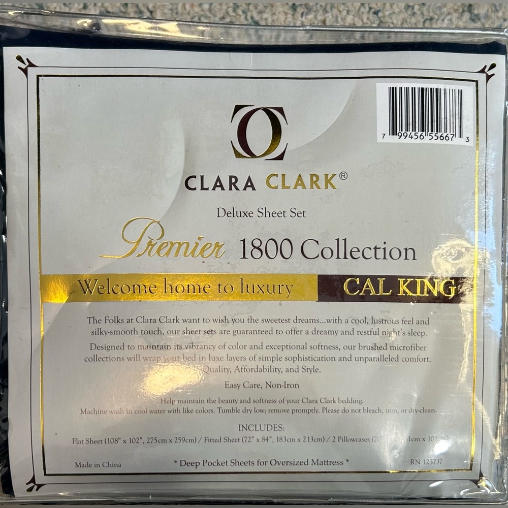 Clara Clark Premier 1800 Collection Cal King Sheet Set - Deep Blue - Picture 2 of 2